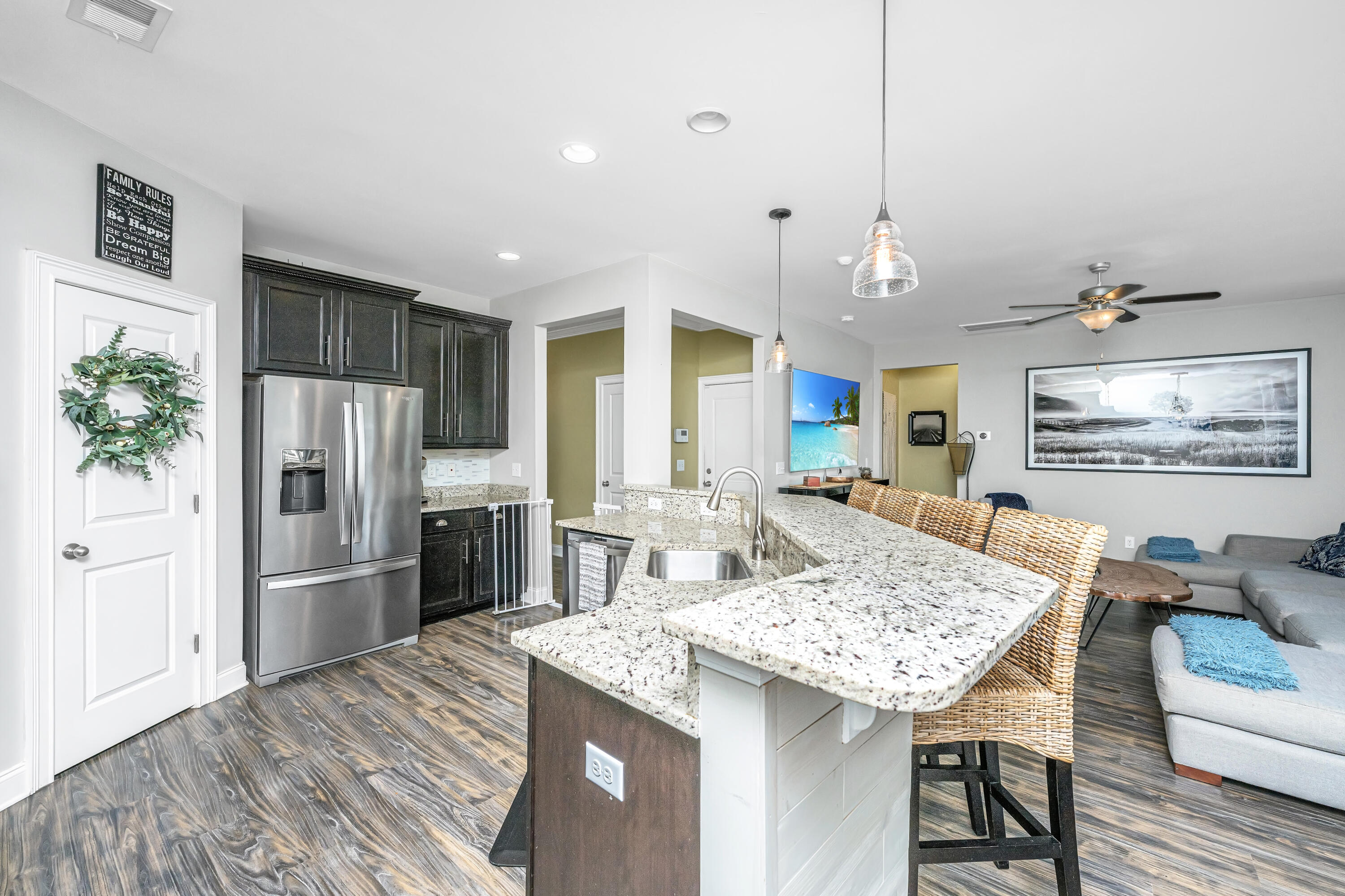 403 Spectrum Road Summerville, SC 29486 - Photo 11 of 50 403SpectrumRd013