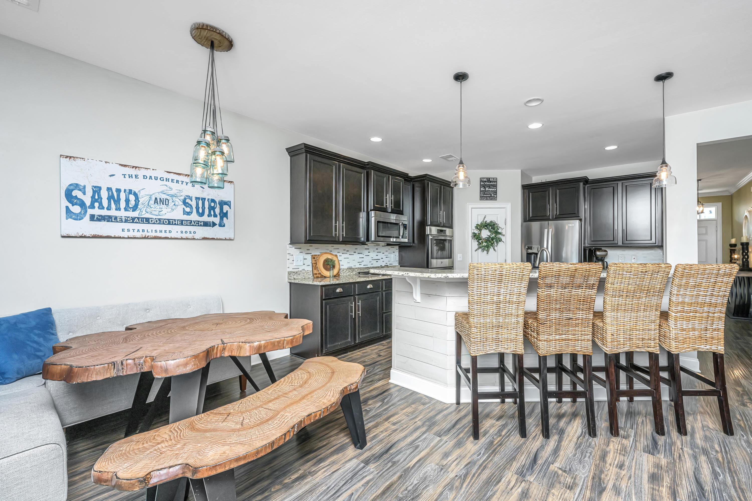 403 Spectrum Road Summerville, SC 29486 - Photo 14 of 50 403SpectrumRd017