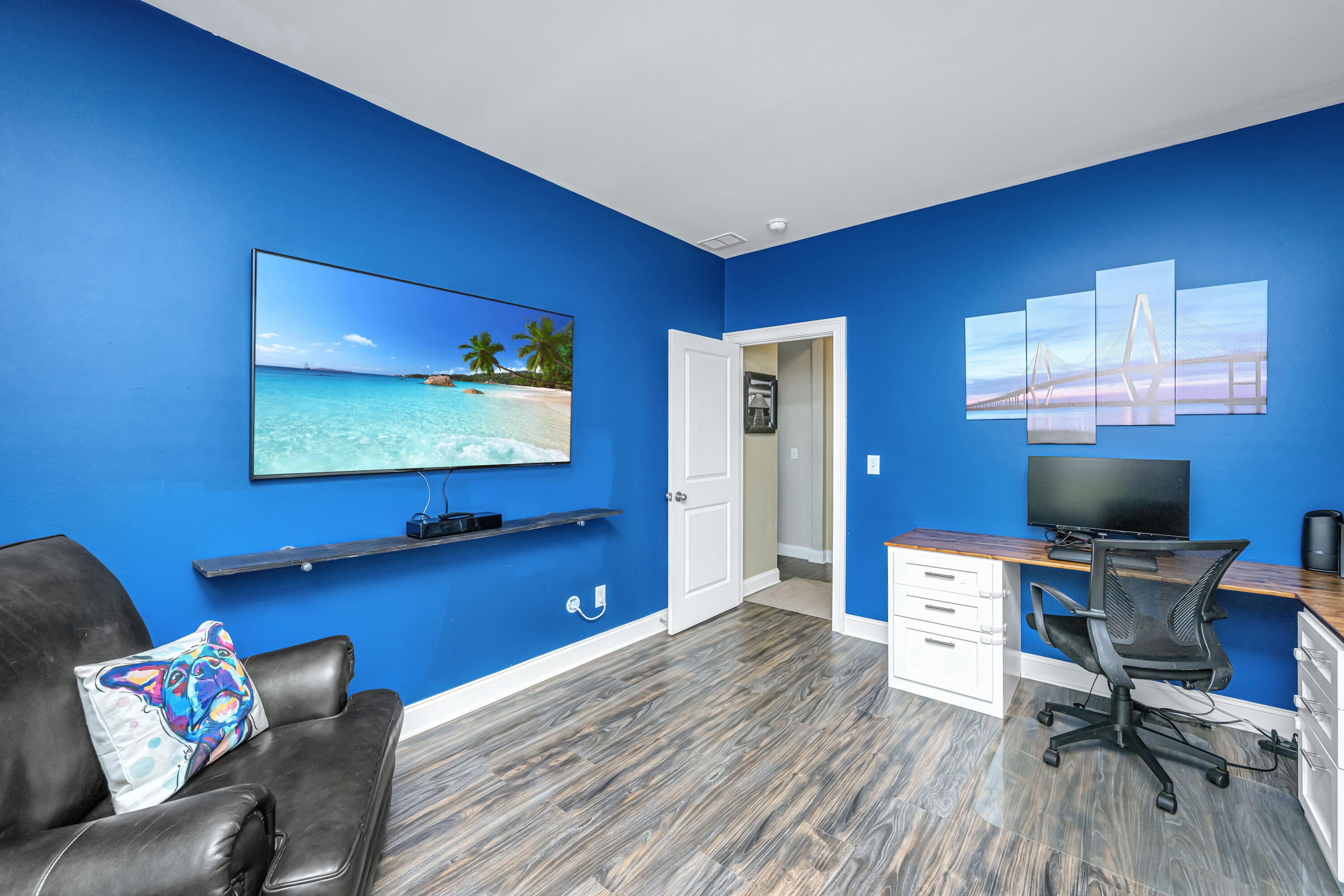 403 Spectrum Road Summerville, SC 29486 - Photo 21 of 50 Bedroom 5 with Murphy Bed and desk