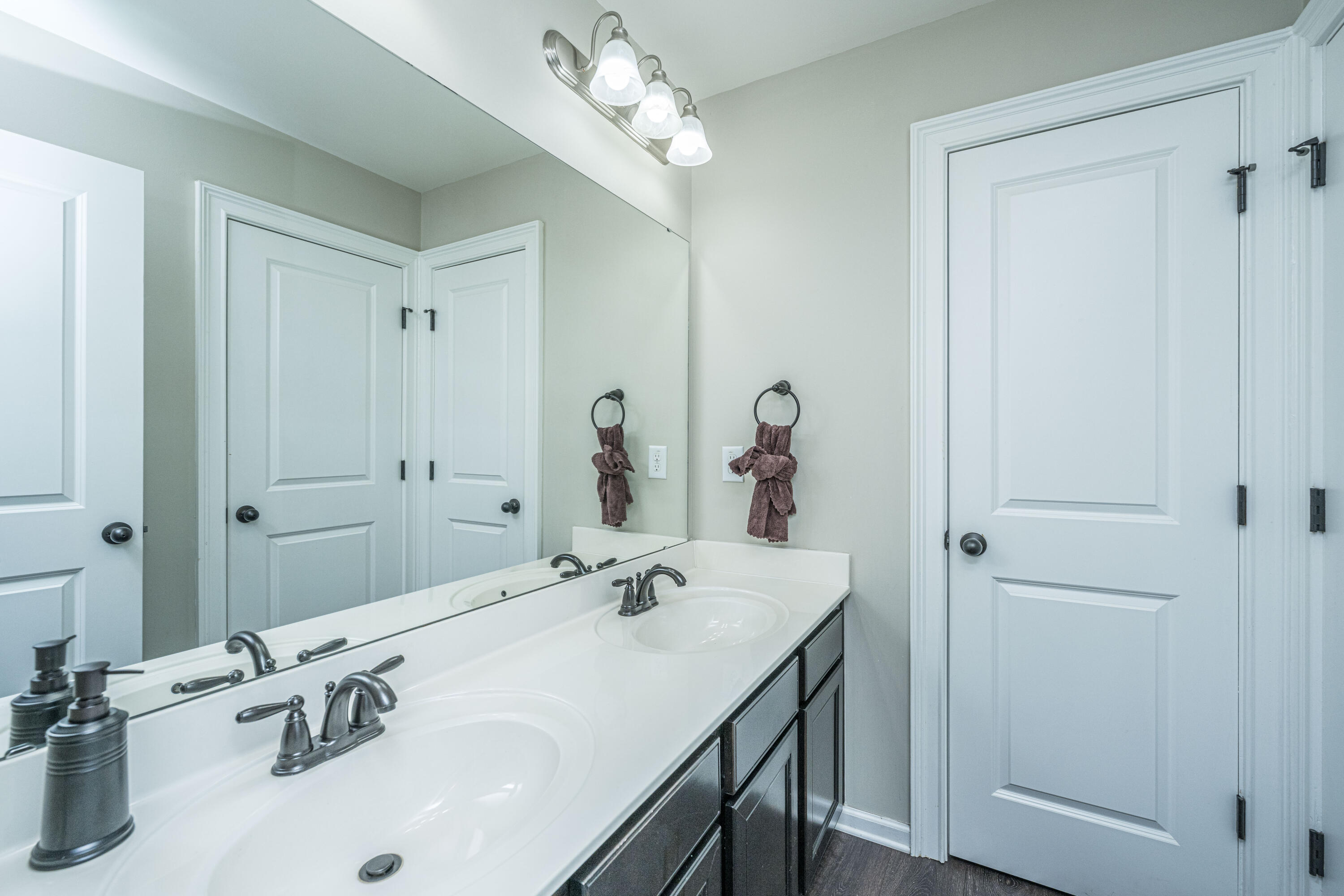 403 Spectrum Road Summerville, SC 29486 - Photo 33 of 50 Second floor full bath