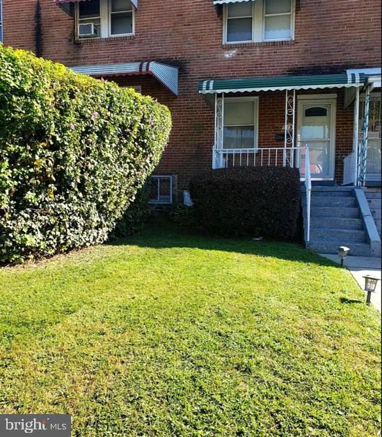 Welcome to 811 E Cold spring Lane!