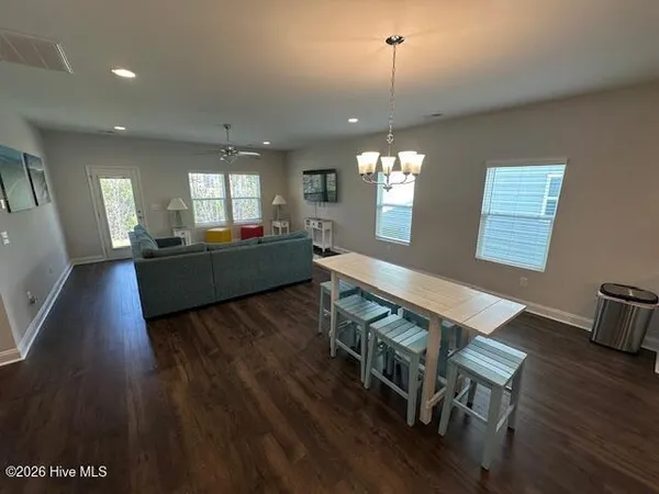 $1,950 | 112 Arnette Drive, Unit B, Ocean Isle Beach, NC 28469