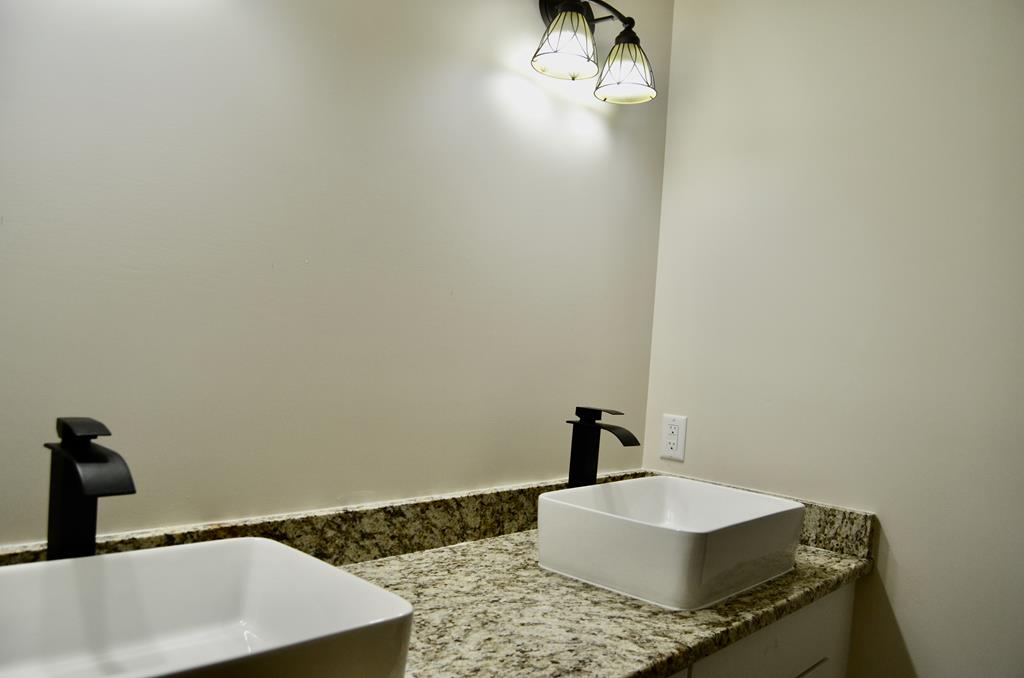 661 South Watford Road Slocomb, AL 36375 - Photo 12 of 23