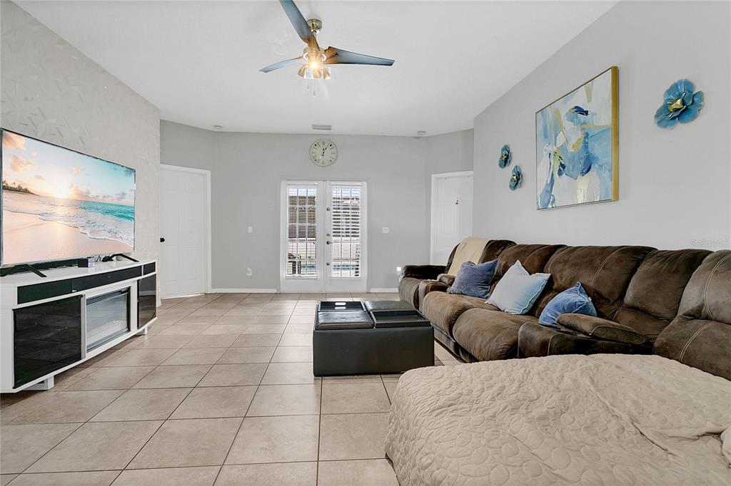 259 Magical Way Kissimmee, FL 34744 - Photo 3 of 21