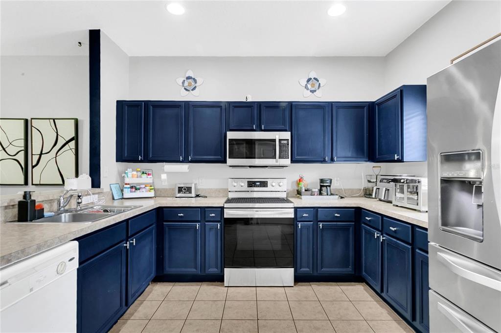259 Magical Way Kissimmee, FL 34744 - Photo 5 of 21