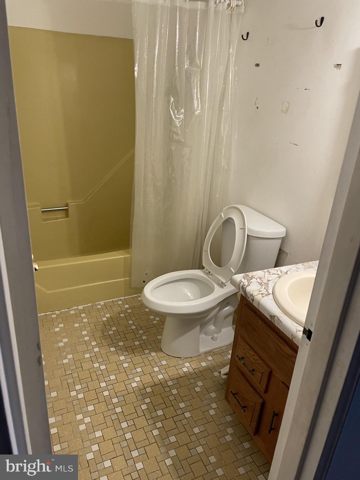 2106 Silver Court Hamilton, NJ 08690 - Photo 5 of 5