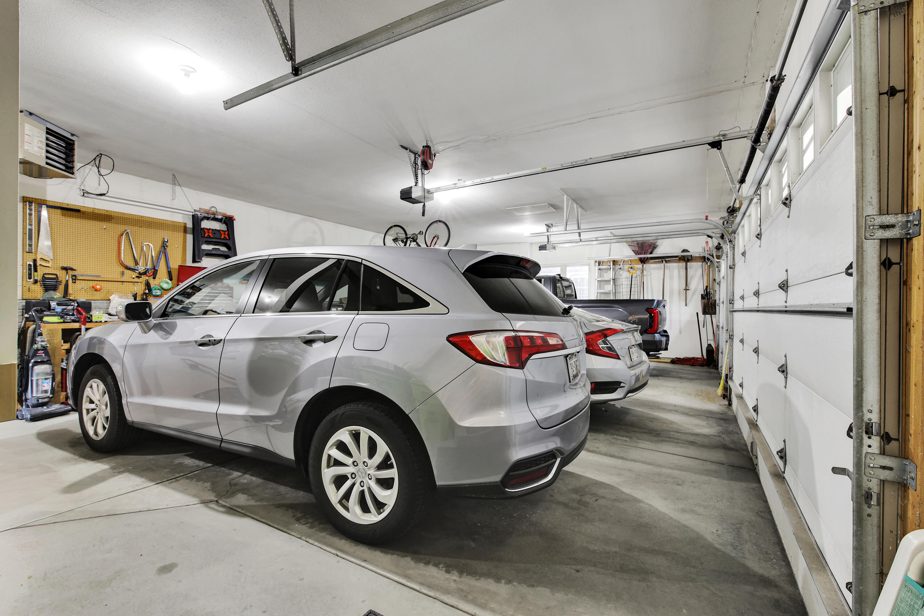 615 Kettle Ridge Richfield, WI 53017 - Photo 30 of 44 3 Car Spacious garage
