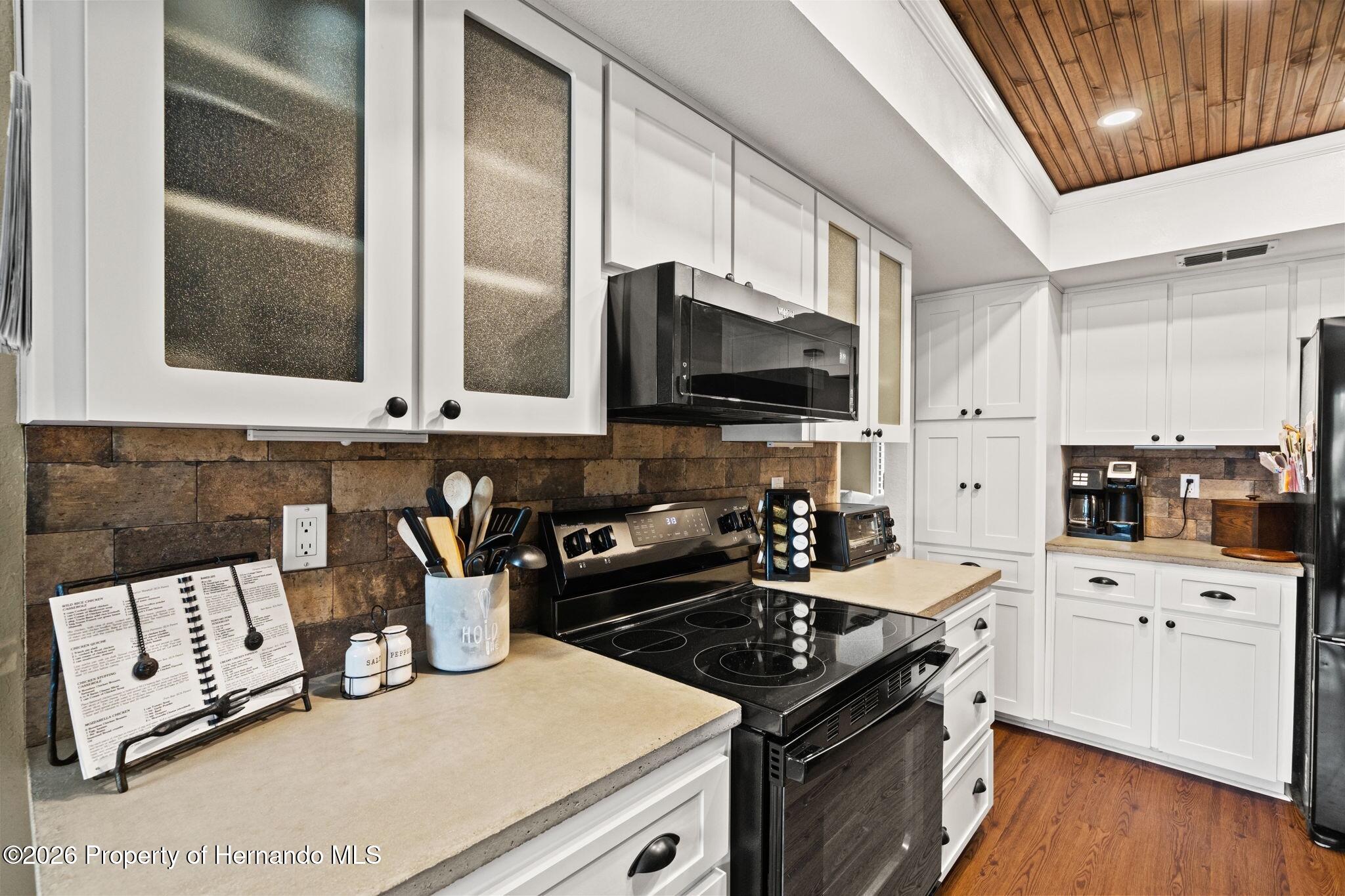 6197 Dorset Road Spring Hill, FL 34608 - Photo 15 of 55