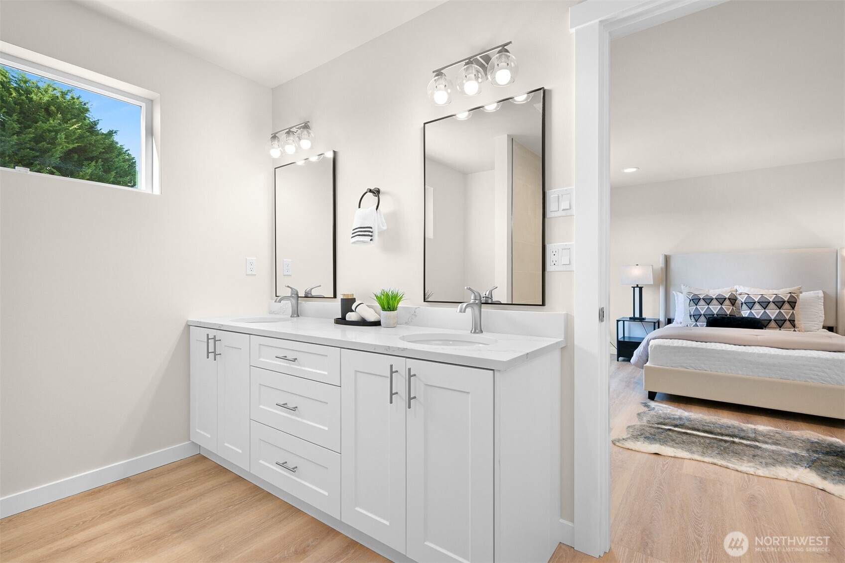 710 A F & S Grade Road, Unit B Sedro-Woolley, WA 98284 - Photo 29 of 38 a spacious bathroom with double vanity and a mirror