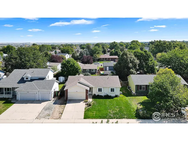 a view of a terrace with a garden
