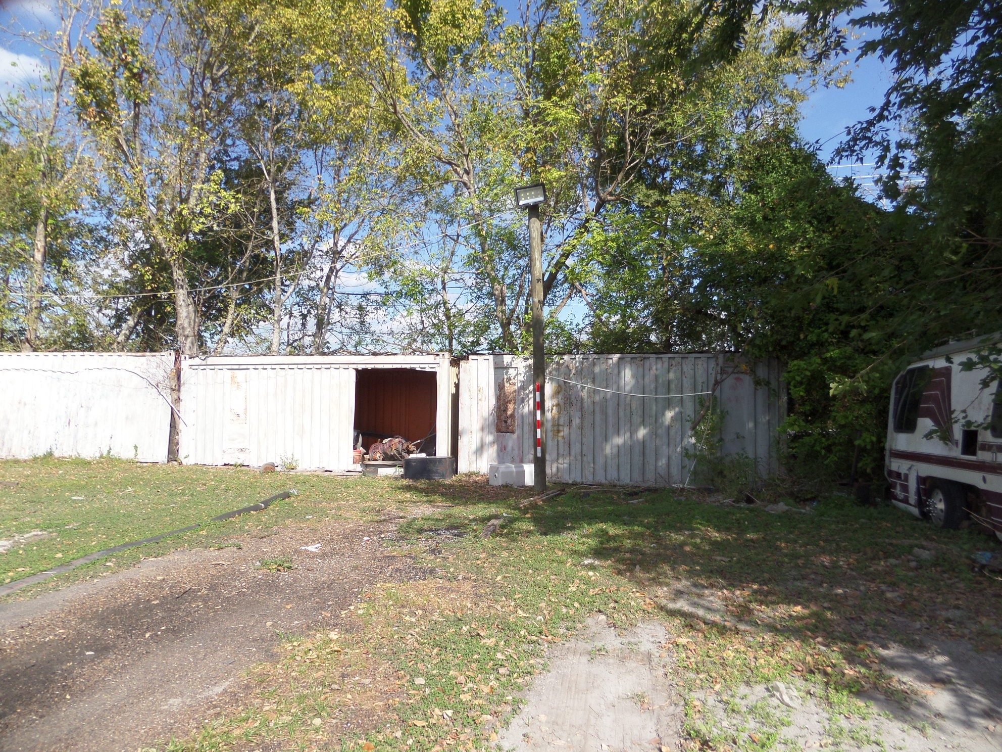 9700 Mykawa Road Houston, TX 77048 - Photo 12 of 48 a backyard of a house with lots of green space
