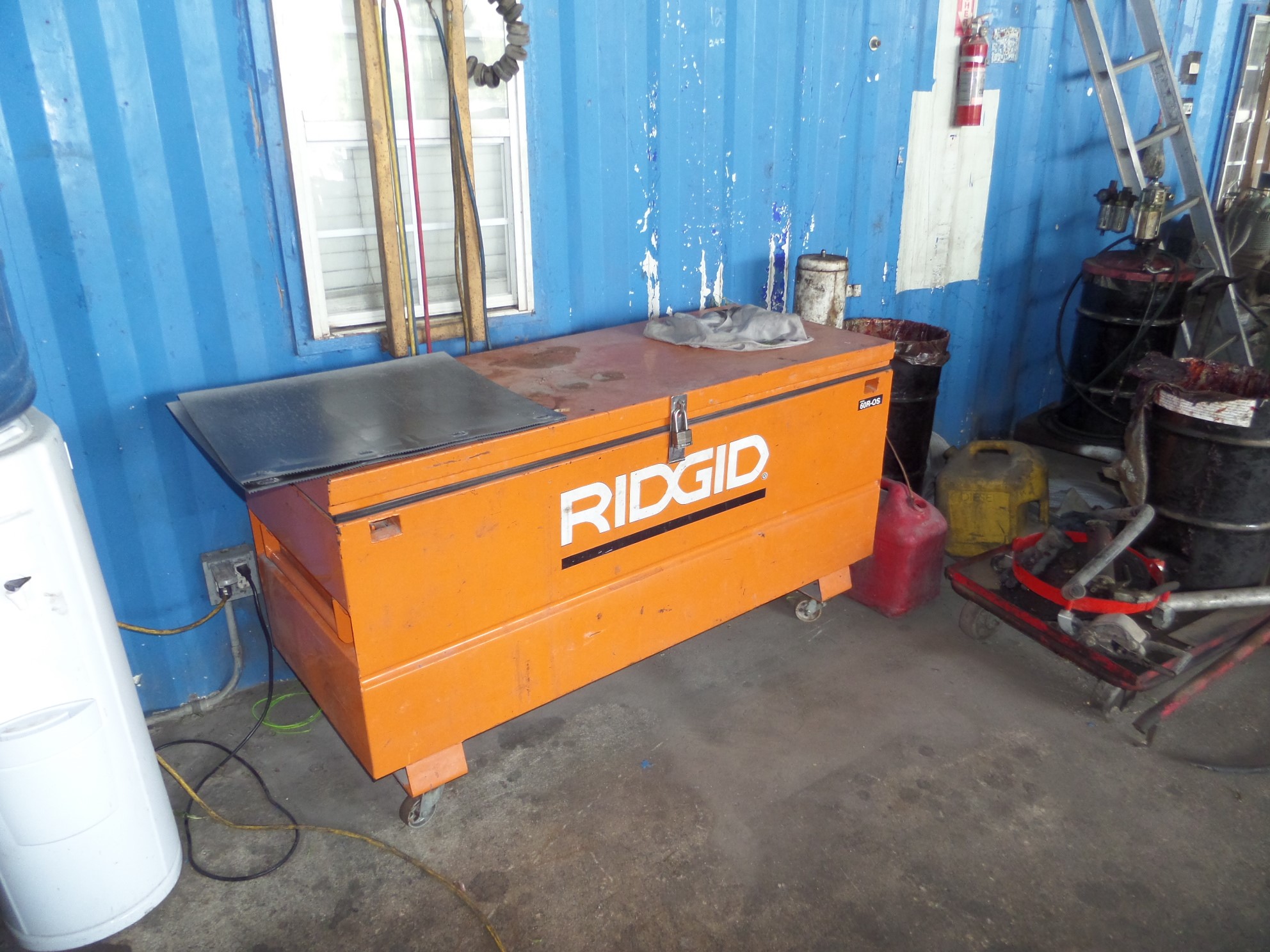 9700 Mykawa Road Houston, TX 77048 - Photo 26 of 48 a view of utility room