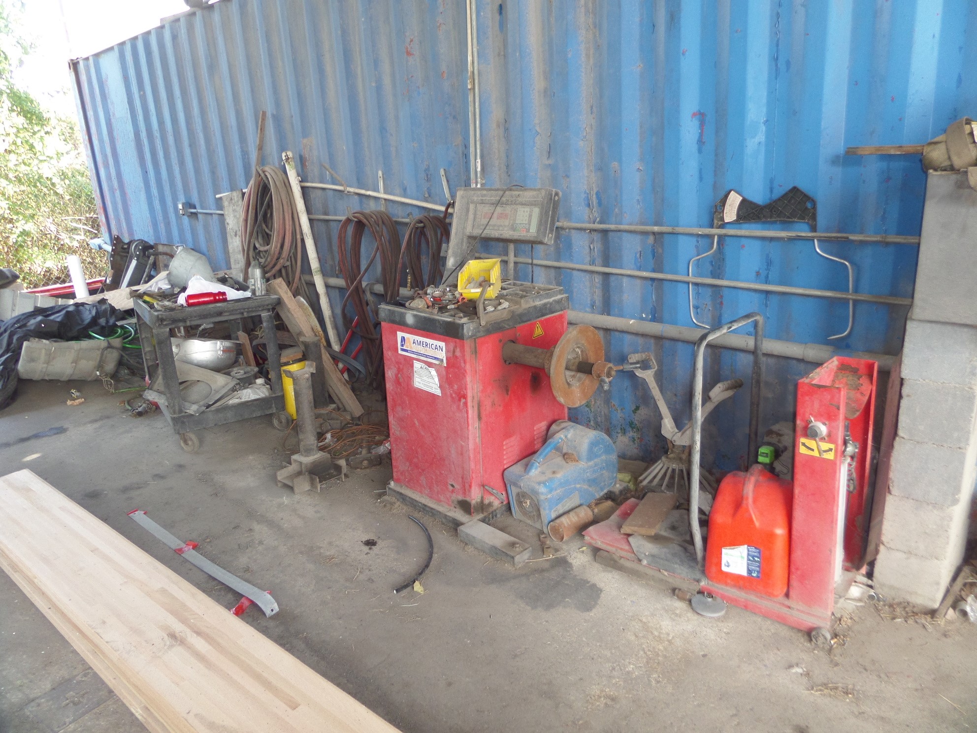 9700 Mykawa Road Houston, TX 77048 - Photo 31 of 48 a view of storage and utility room