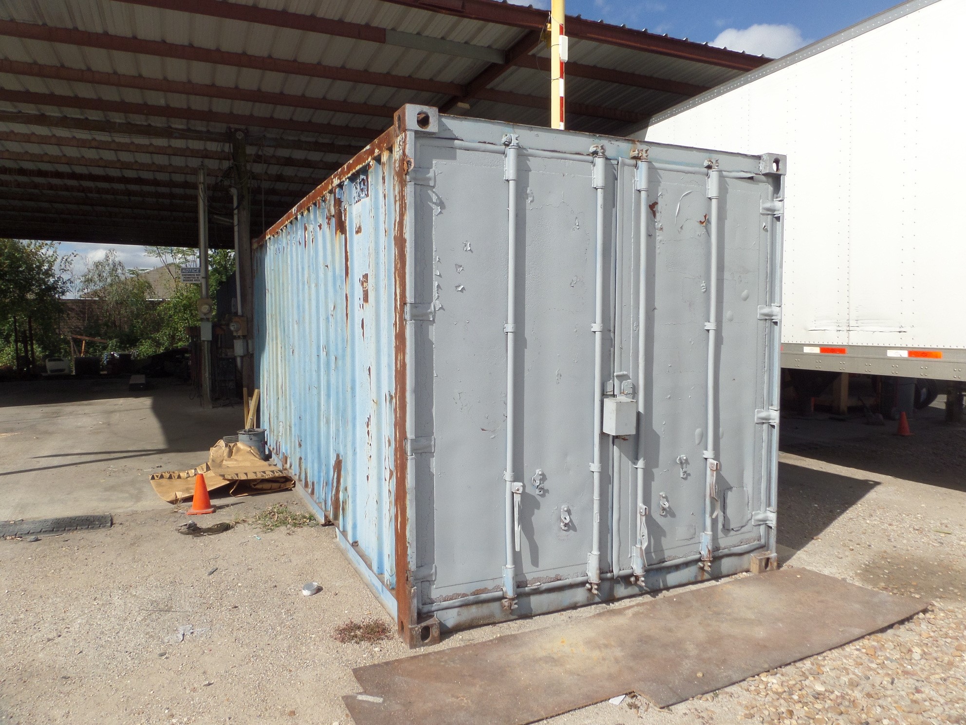 9700 Mykawa Road Houston, TX 77048 - Photo 32 of 48 a view of a back yard of the house