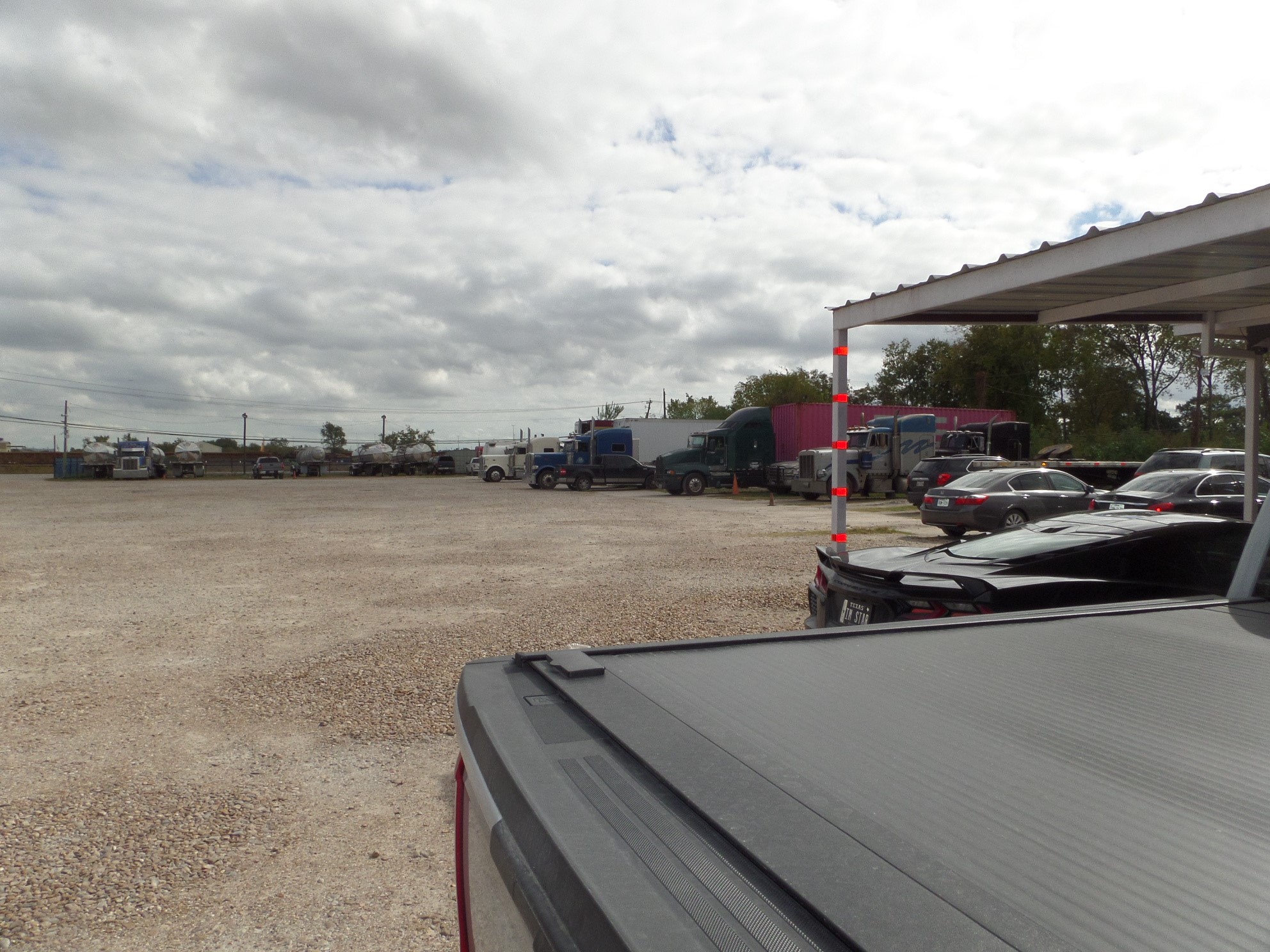 9700 Mykawa Road Houston, TX 77048 - Photo 41 of 48 a view of a terrace with sitting area