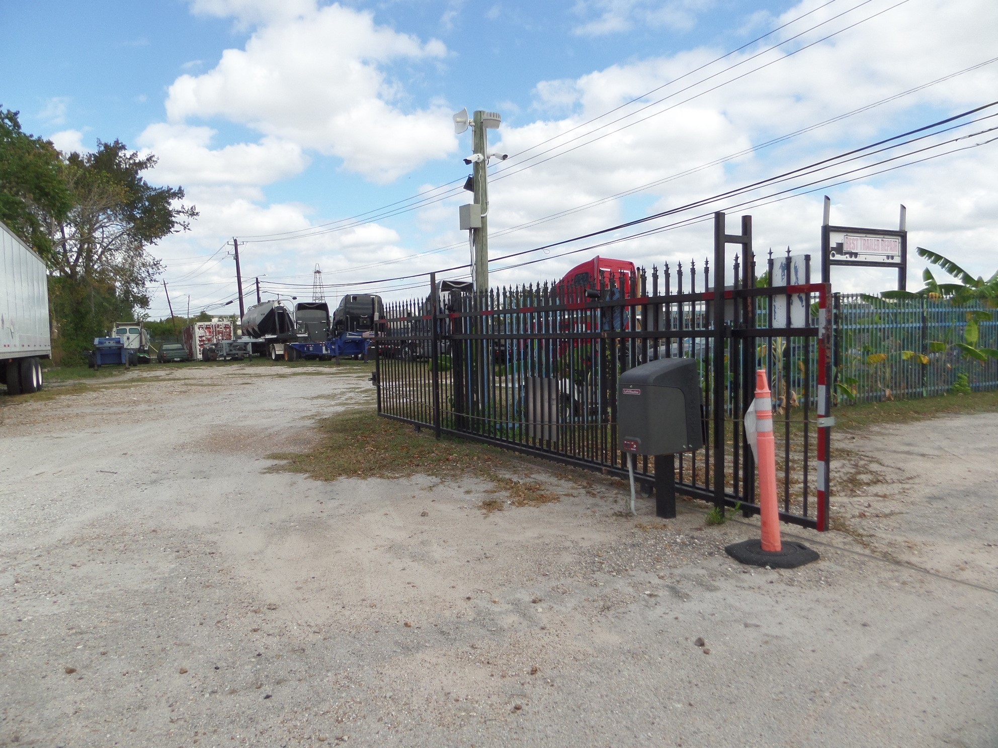 9700 Mykawa Road Houston, TX 77048 - Photo 46 of 48 a view of outdoor space with entertaining space