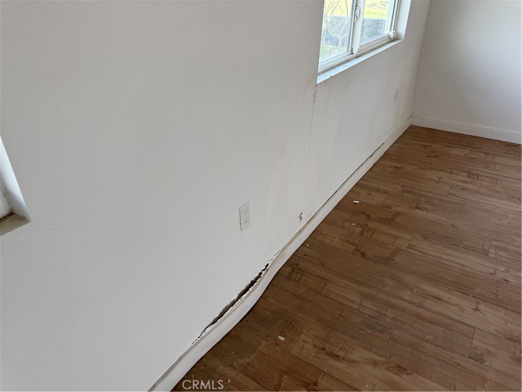 6459 Ruth Drive Yucca Valley, CA 92284 - Photo 6 of 24 Entry room