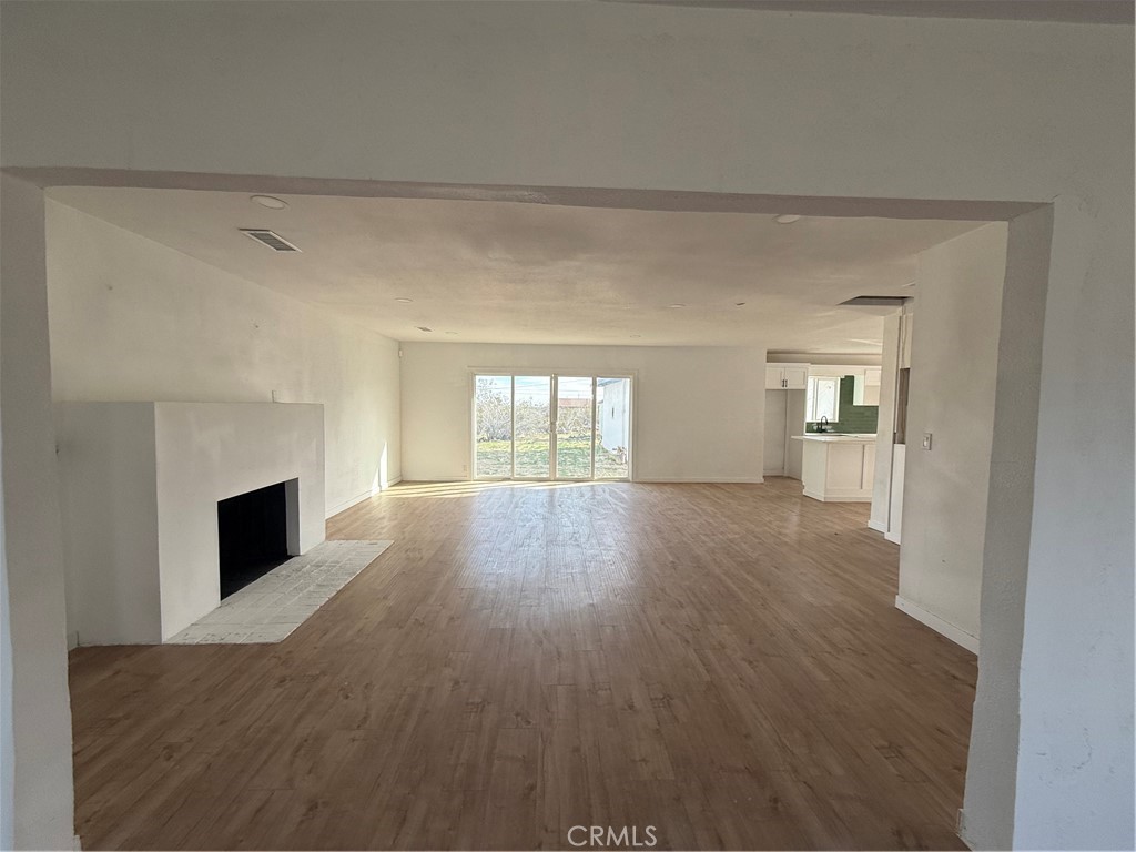 6459 Ruth Drive Yucca Valley, CA 92284 - Photo 10 of 24 Family room