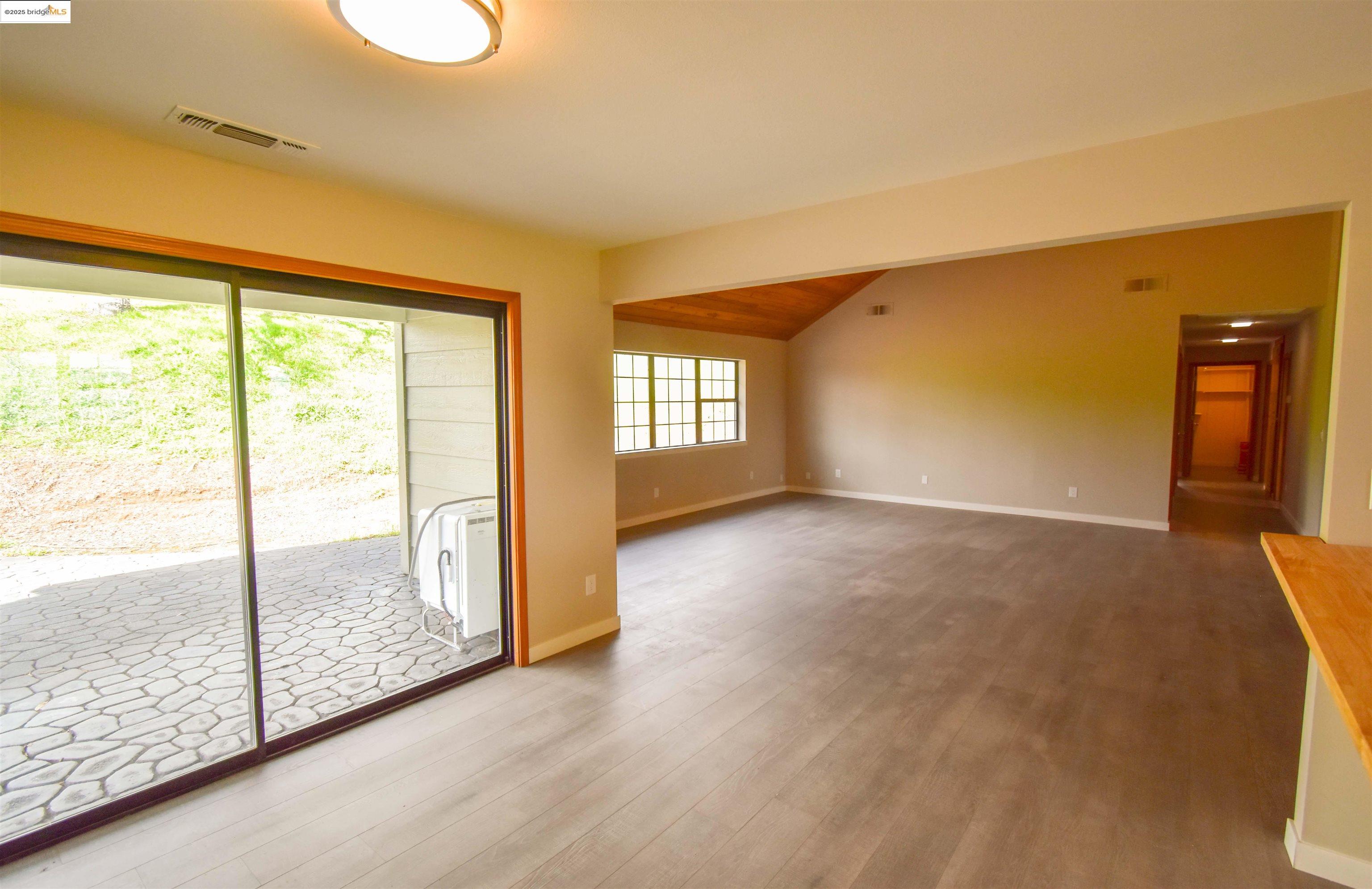 13300 Lone Bend Road Jamestown, CA 95327 - Photo 19 of 50 a view of an empty room and window