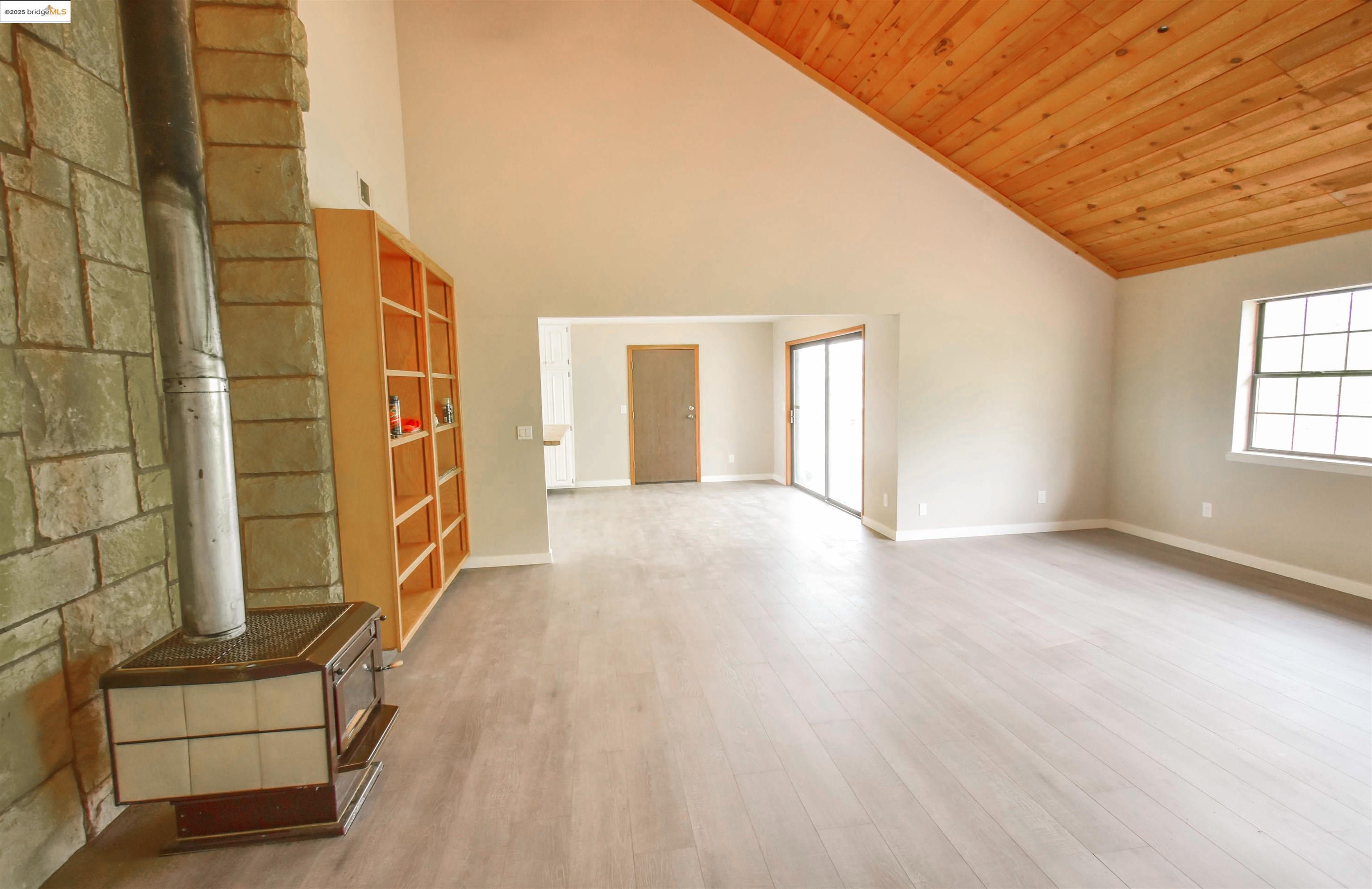13300 Lone Bend Road Jamestown, CA 95327 - Photo 22 of 50 a view of livingroom with furniture