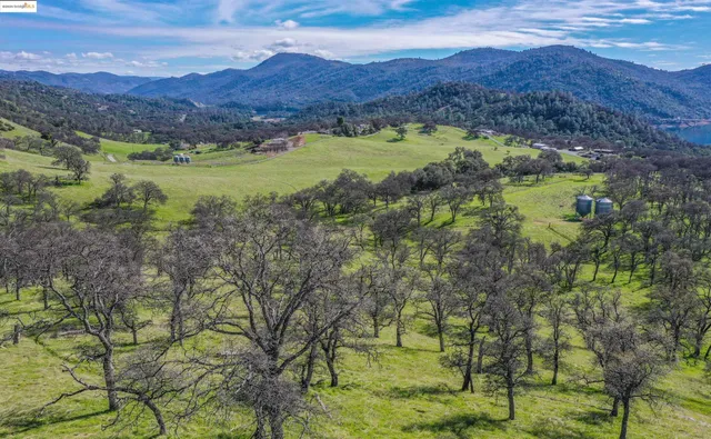 $1,249,000 | 13300 Lone Bend Road, Jamestown, CA 95327