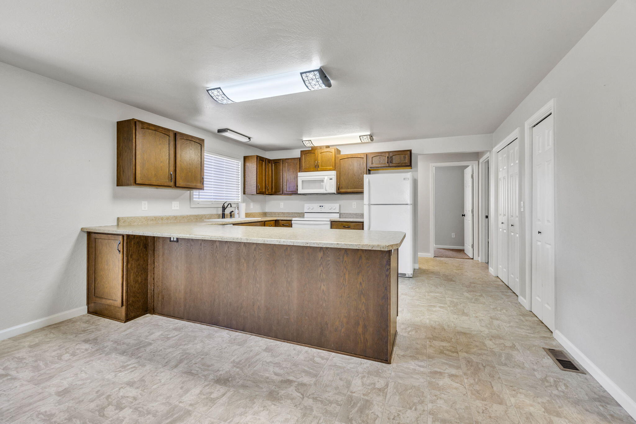 225 Wilson Road Central Point, OR 97502 - Photo 10 of 63 Kitchen is open to dining area