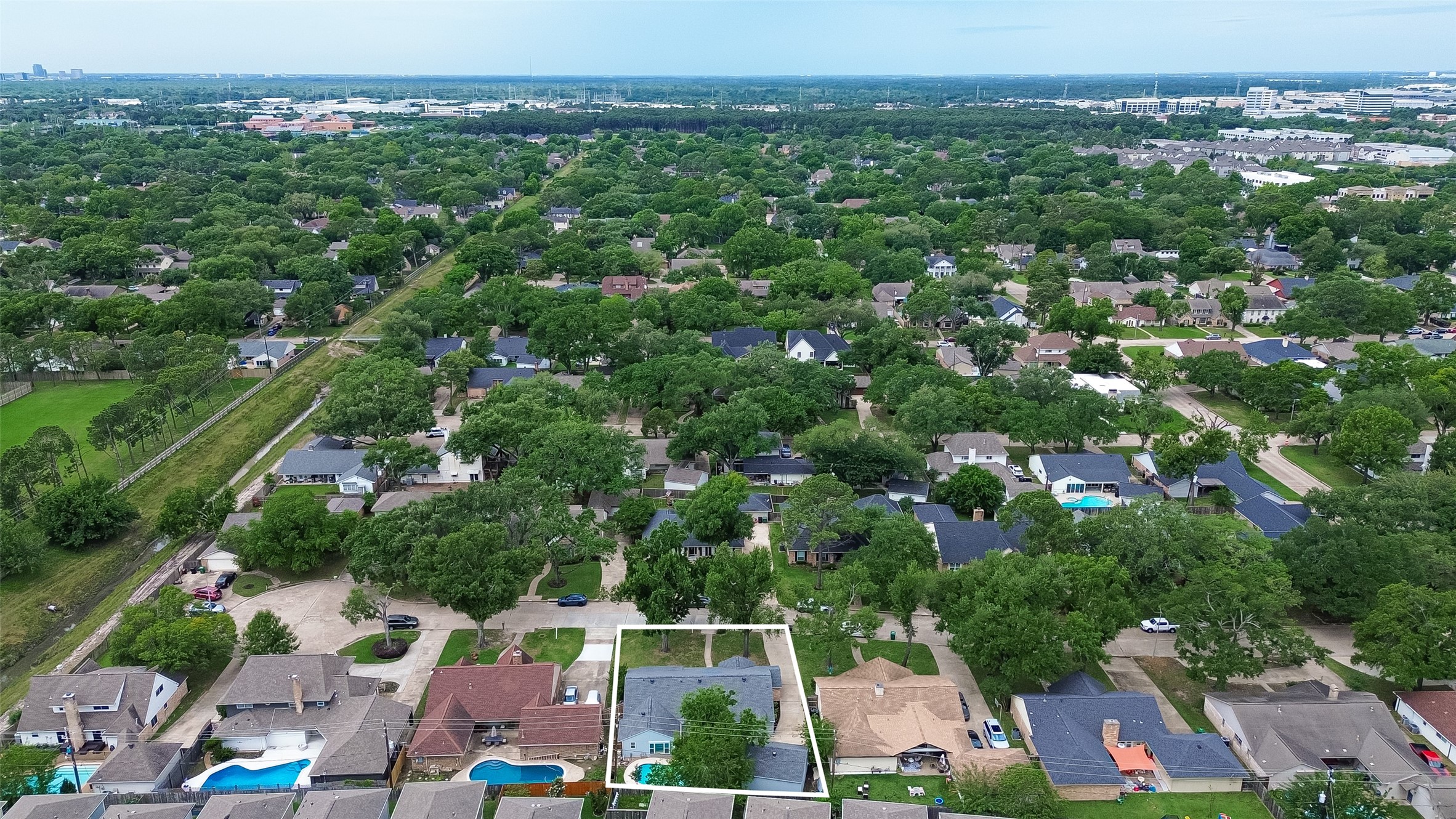 2914 Riata Lane Houston, TX 77043 - Photo 46 of 46 an aerial view of residential houses with outdoor space and trees