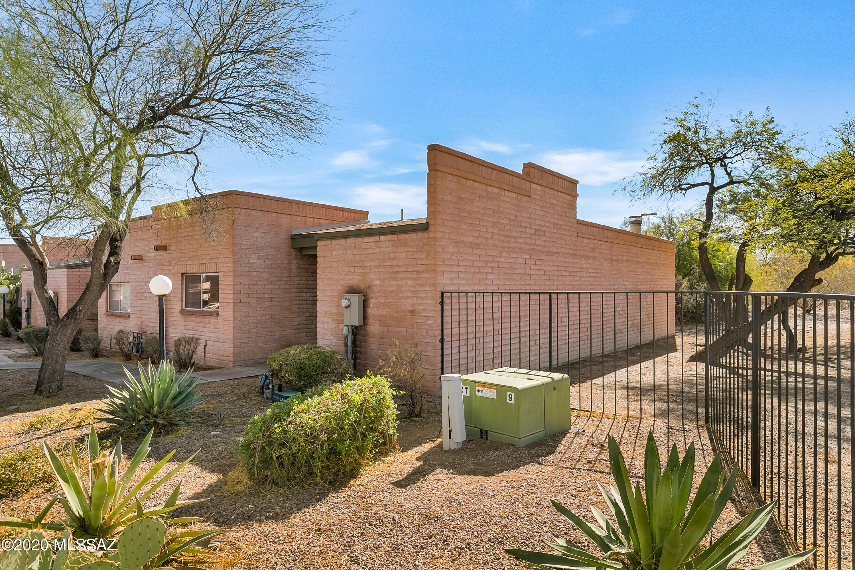 4302 East Presidio Road Tucson, AZ 85712 - Photo 15 of 19