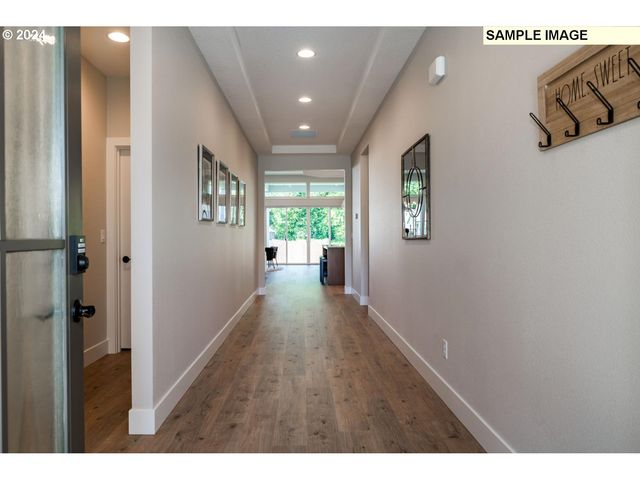 $848,079 | 2076 South River Road, Kelso, WA 98626