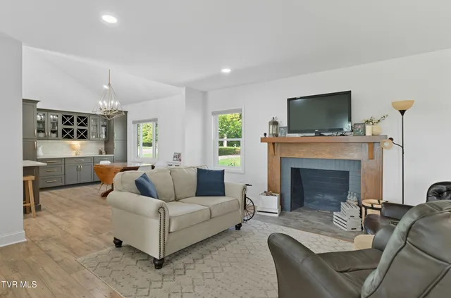 $519,900 | 4509 Old Stage Road, Kingsport, TN 37664