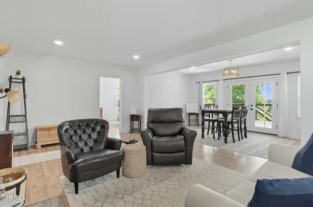 $519,900 | 4509 Old Stage Road, Kingsport, TN 37664