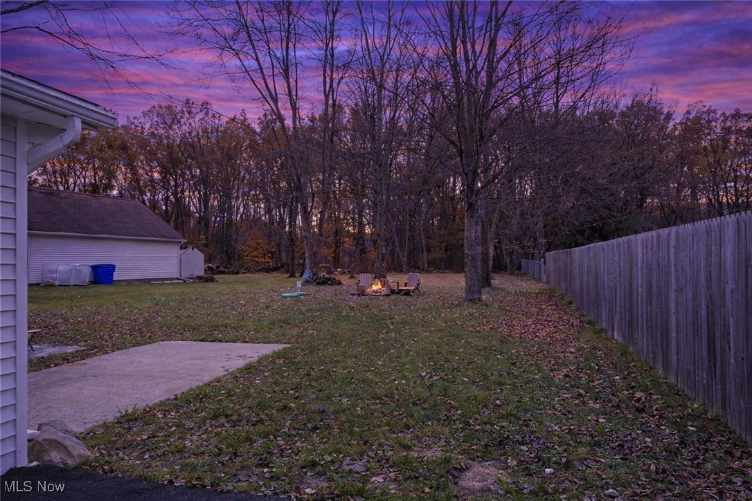 3793 Ranfield Road Kent, OH 44240 - Photo 35 of 40 View of yard at dusk