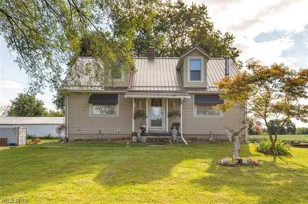 $369,900 | 22697 Gore Orphanage Road, New London, OH 44851
