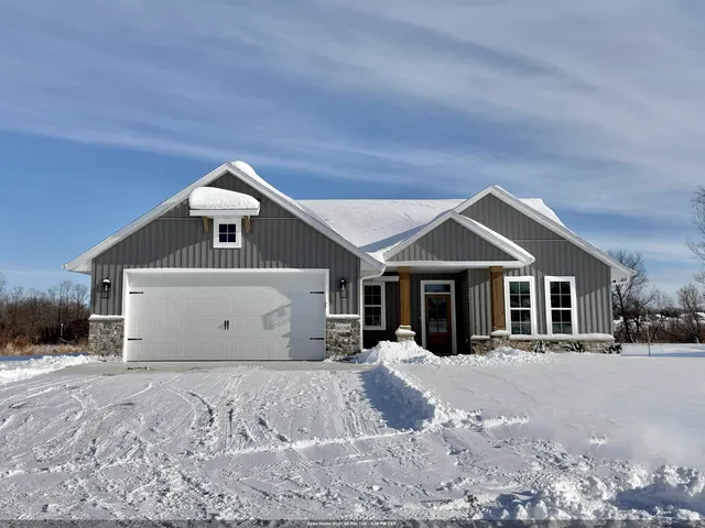 $599,900 | N1786 Red Cardinal Drive, Greenville, WI 54942