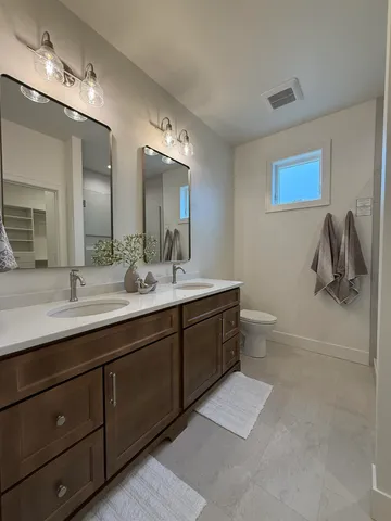 $599,900 | N1786 Red Cardinal Drive, Greenville, WI 54942