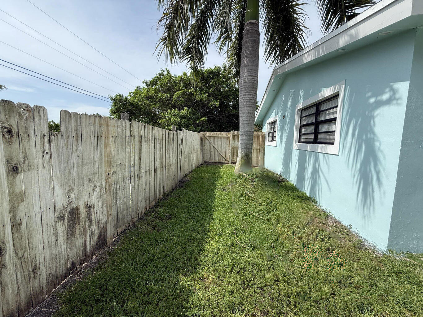 477 Northeast 35th Street Boca Raton, FL 33431 - Photo 35 of 35 20250602195654815101000000-o (1)