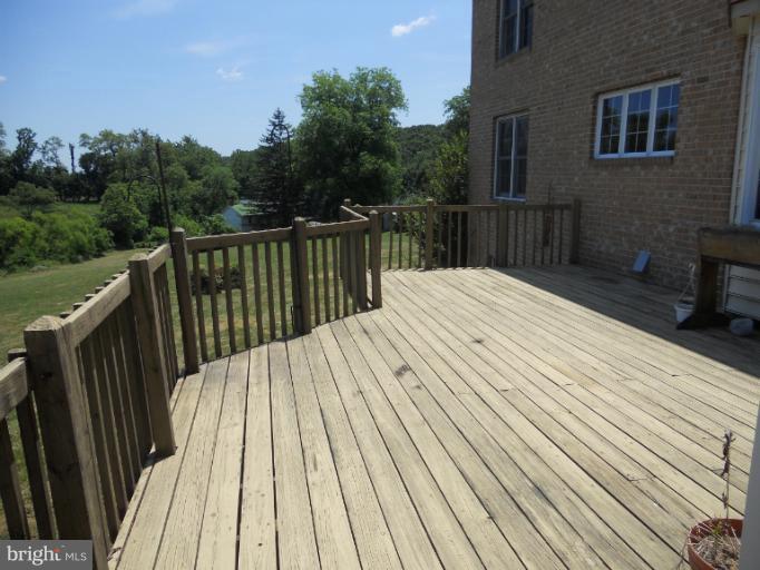 5068 Mt Zion Road Frederick, MD 21703 - Photo 22 of 25 Deck