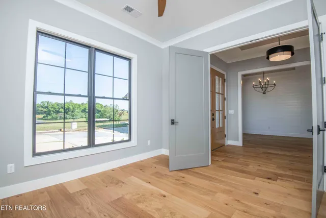 $874,900 | 256 Watercrest Drive, Vonore, TN 37885