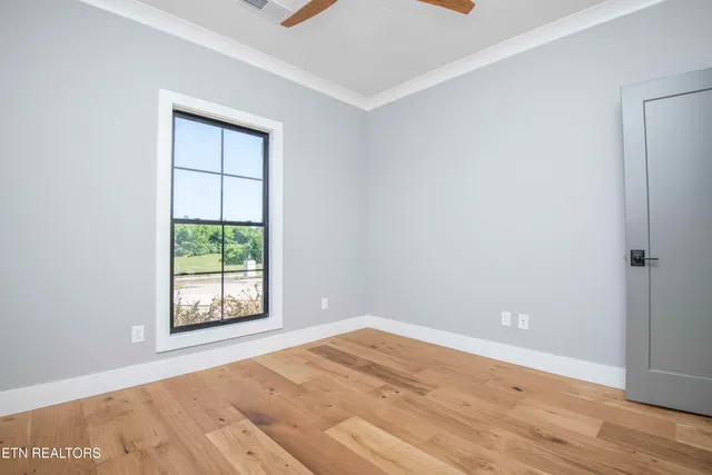 $874,900 | 256 Watercrest Drive, Vonore, TN 37885