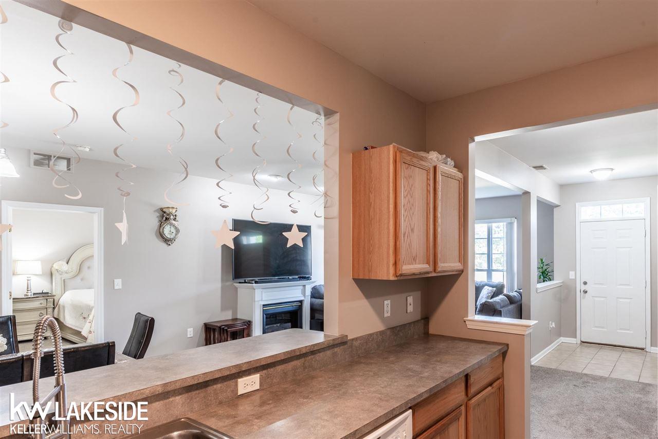 45811 Heather Ridge Drive Macomb, MI 48044 - Photo 12 of 26 50074498-12.JPG
