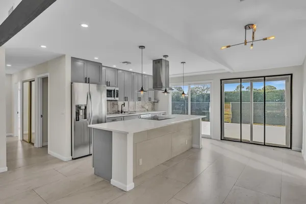 $3,600 | 8316 Huntsman Place, Boca Raton, FL 33433