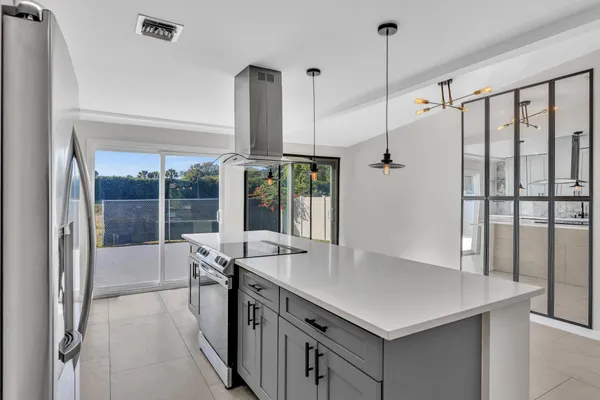 $3,600 | 8316 Huntsman Place, Boca Raton, FL 33433