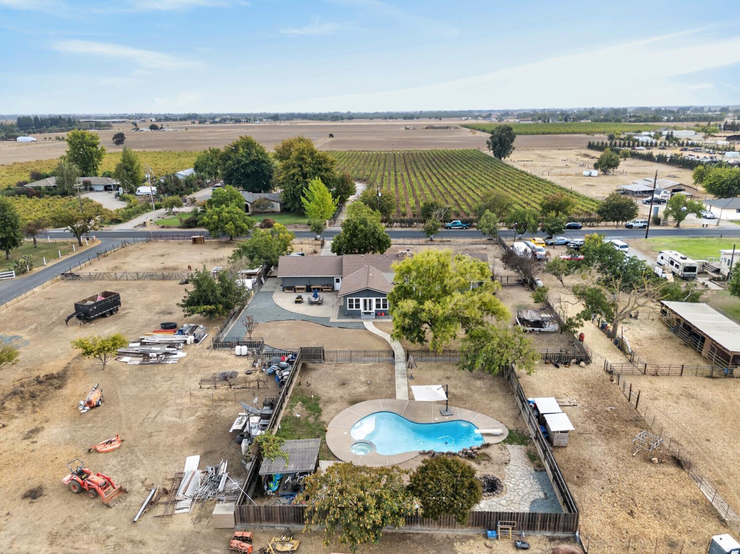 12301 East Jahant Road Acampo, CA 95220 - Photo 2 of 45 Gallery Image 2