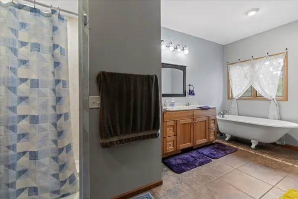 $825,000 | 5017 Imhoff Avenue Southwest, Howard Lake, MN 55349