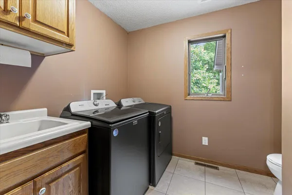 $825,000 | 5017 Imhoff Avenue Southwest, Howard Lake, MN 55349
