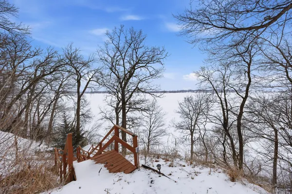 $825,000 | 5017 Imhoff Avenue Southwest, Howard Lake, MN 55349