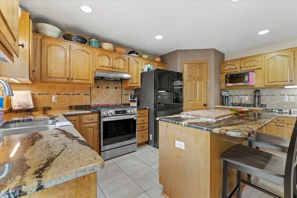 $825,000 | 5017 Imhoff Avenue Southwest, Howard Lake, MN 55349