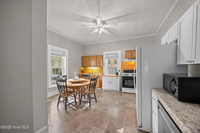 $205,000 | 202 North Main Street, Walstonburg, NC 27888