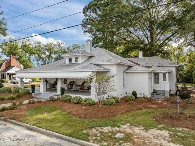 $205,000 | 202 North Main Street, Walstonburg, NC 27888