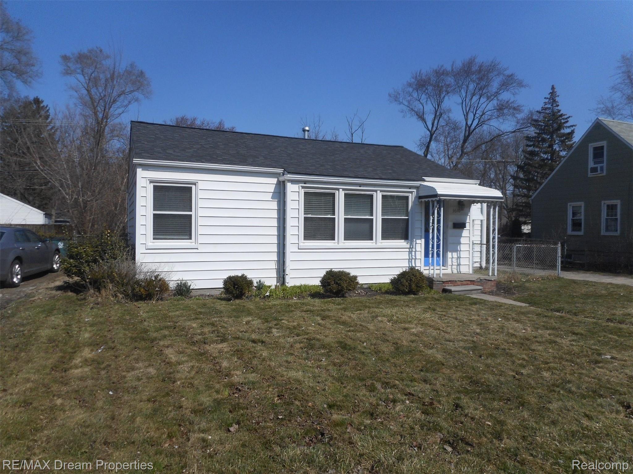 3610 Normandy Road Royal Oak, MI 48073 - Photo 28 of 28 DSCN8937.JPG